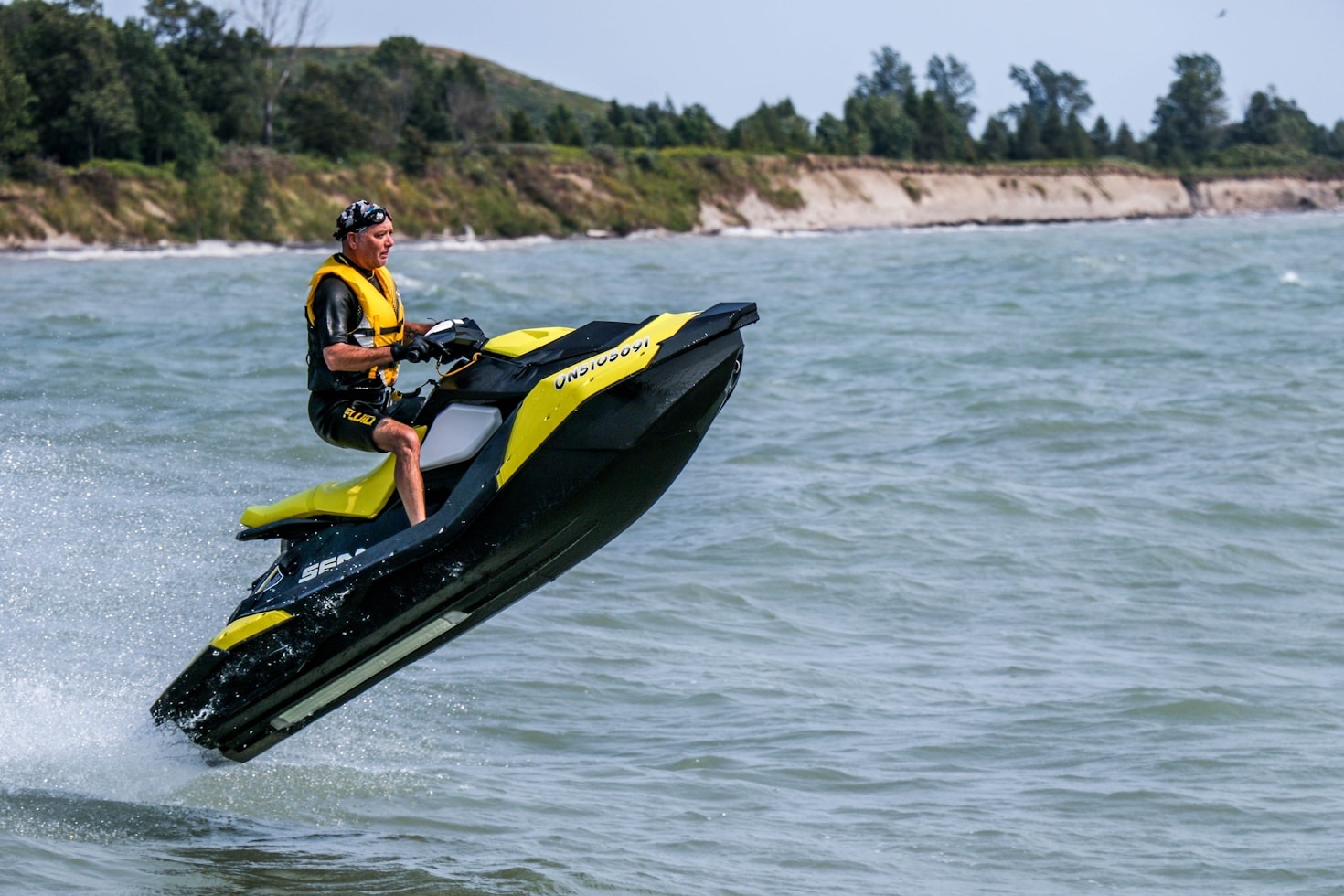 Disfruta al máximo con nuestras Motos de Agua, Embarca en el puerto de Roquetas de Mar
